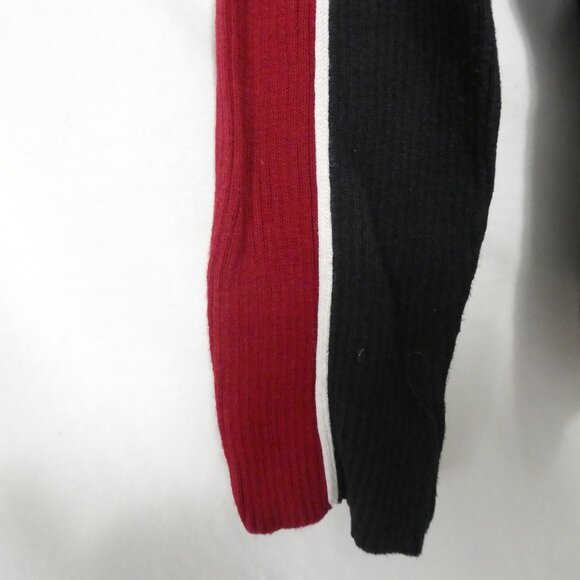 NOMI | medium | Ribbed Burgundy and Black Partial Zip-Up Sweater - Picture 4 of 15